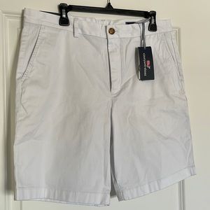 Vineyard Vines - 9” breaker short